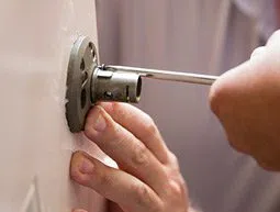 Security Locksmith Services Houston, TX 713-470-0712 - 18-Emergency-Opening